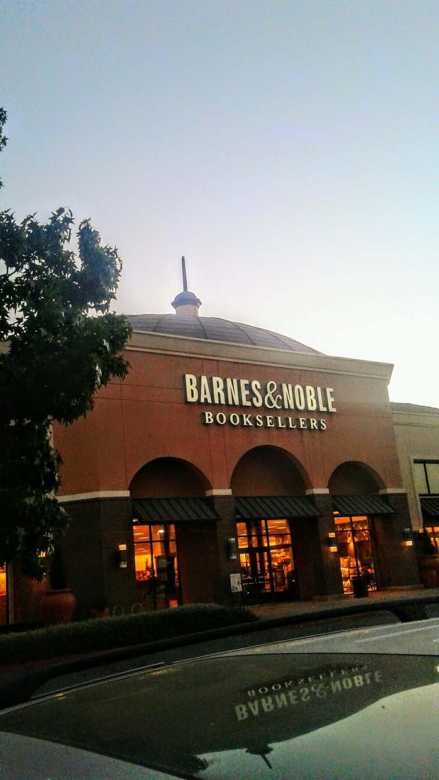 Barnes & Noble | The Crossings 2470, Tuscany St #101, Corona, CA 92881, USA | Phone: (951) 735-0038