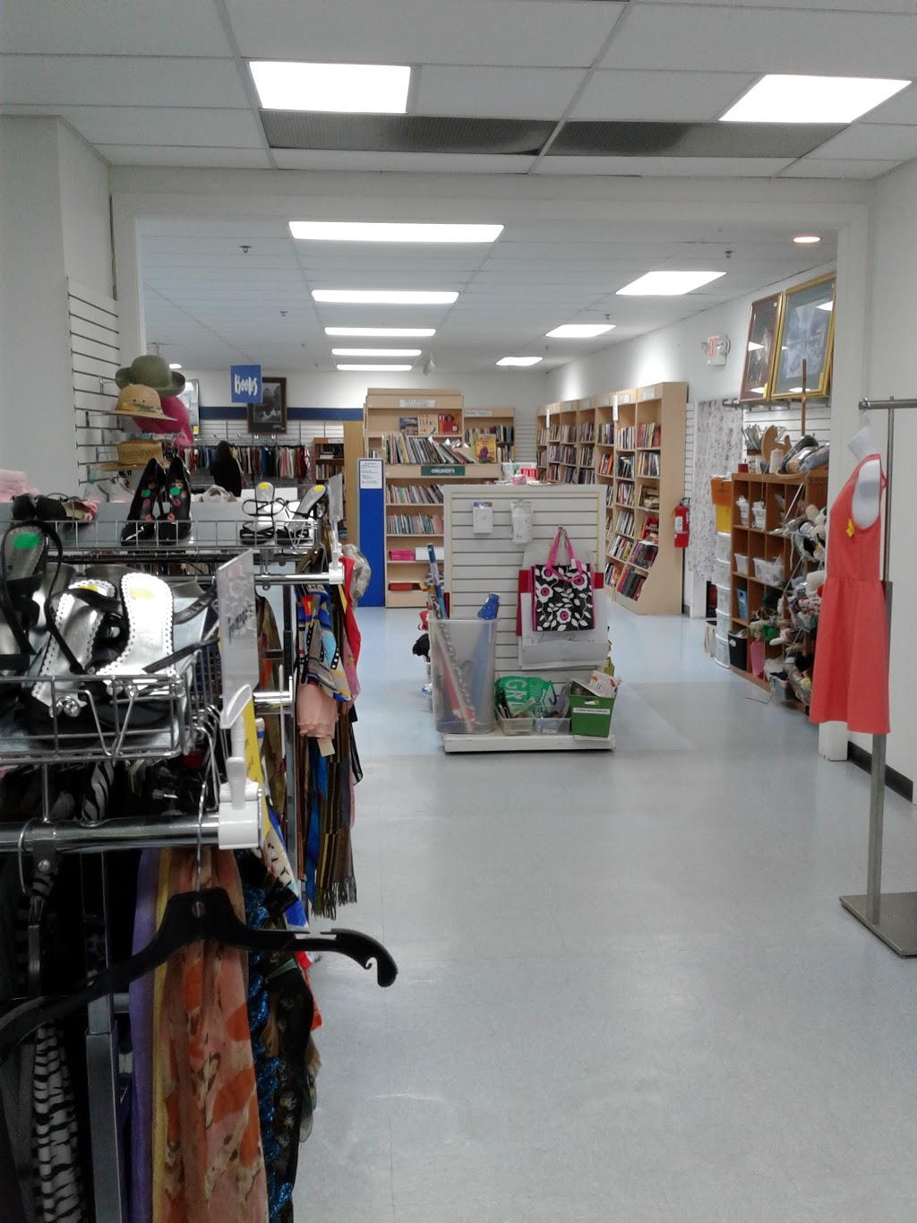 Holy Redeemer Thrift Store | 473 E County Line Rd, Warminster, PA 18974, USA | Phone: (215) 675-5833