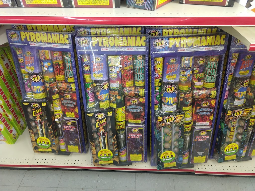 Sad Sams Fireworks Outlet | 8736 TN-25 East, Cross Plains, TN 37049, USA | Phone: (615) 654-7799