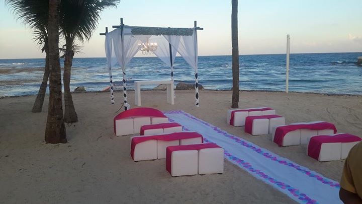 I Do Island Weddings | 25 South S Huron Dr, Janesville, WI 53545, USA | Phone: (608) 774-2789