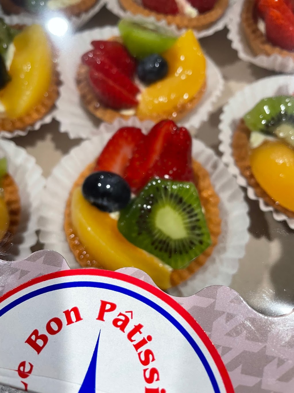 Le Bon Patissier | 10931 Victory Blvd, North Hollywood, CA 91606 | Phone: (818) 508-8191