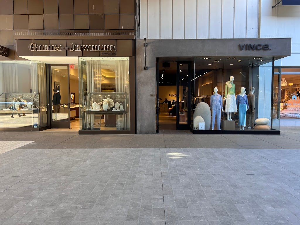 Vince | 110 Stanford Shopping Center, Palo Alto, CA 94304, USA | Phone: (650) 860-1107