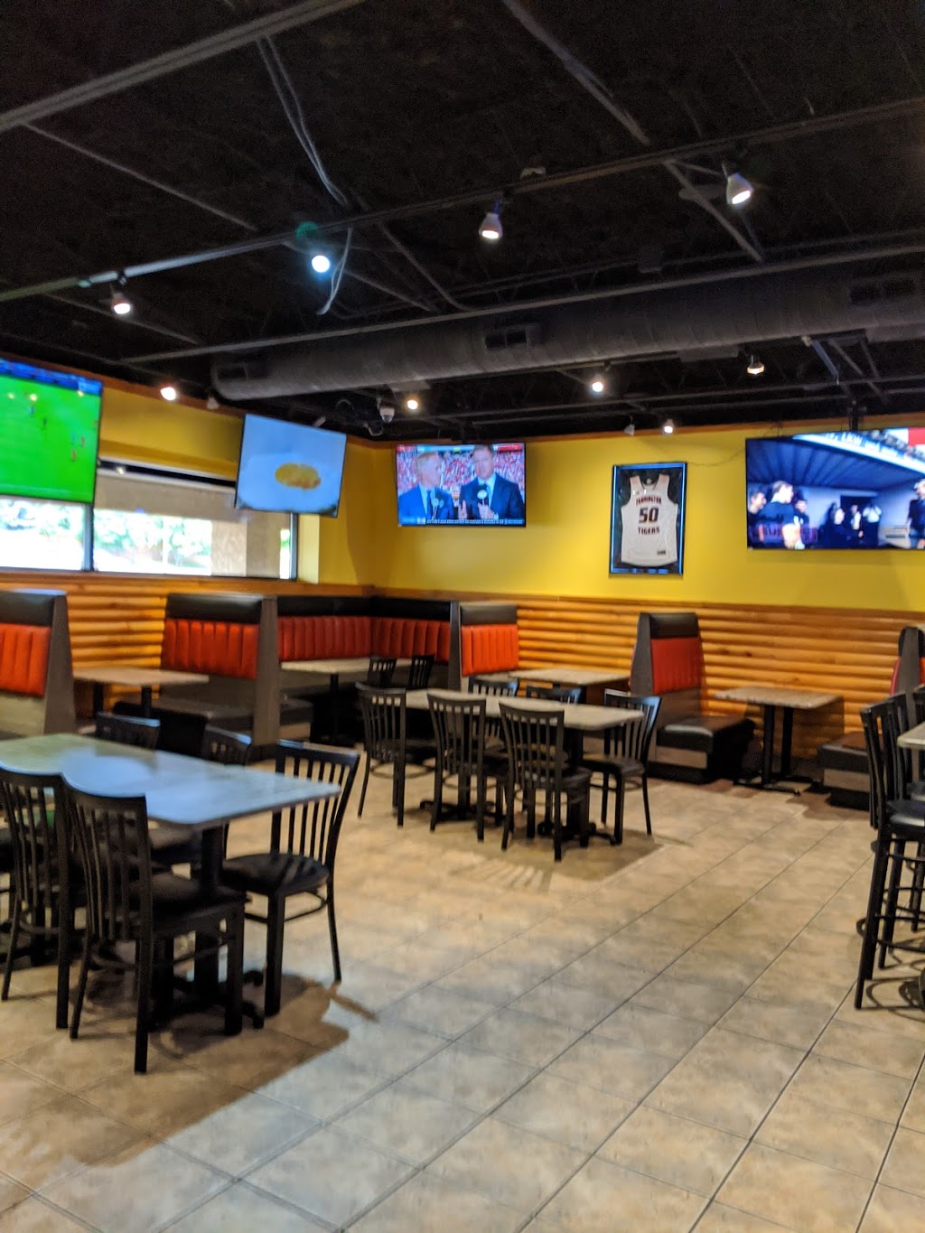 Ole Piper Family Restaurant & Sports Bar | 16604 Cedar Ave, Rosemount, MN 55068, USA | Phone: (952) 432-7111