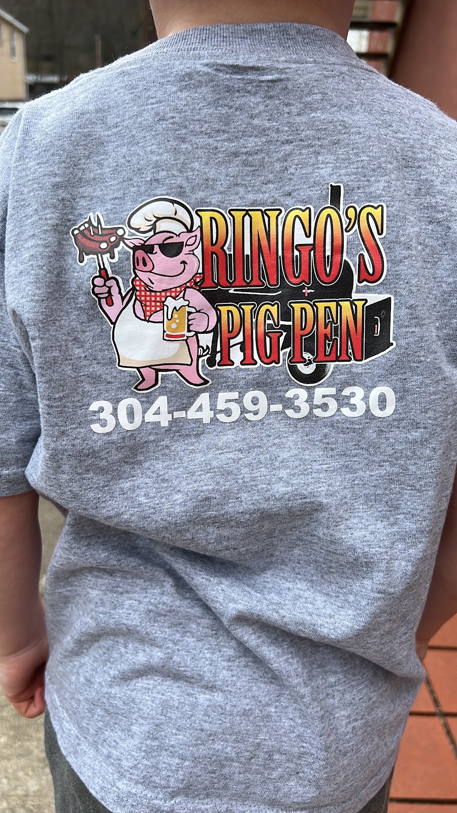 Ringos Pig Pen | 501 Washington St, Newell, WV 26050, USA | Phone: (304) 459-3530