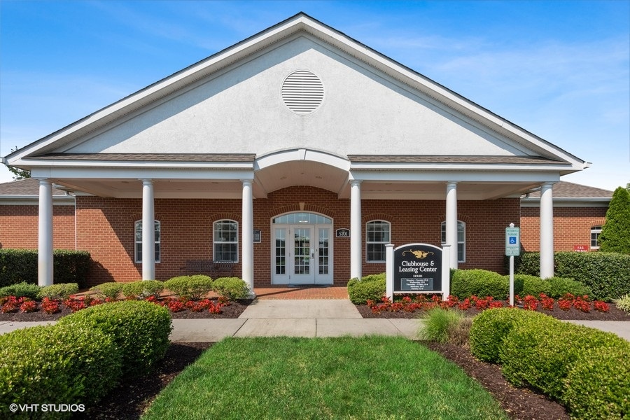 River Forest Apartments | 5701 Quiet Pine Cir, Chester, VA 23831, USA | Phone: (804) 552-6401