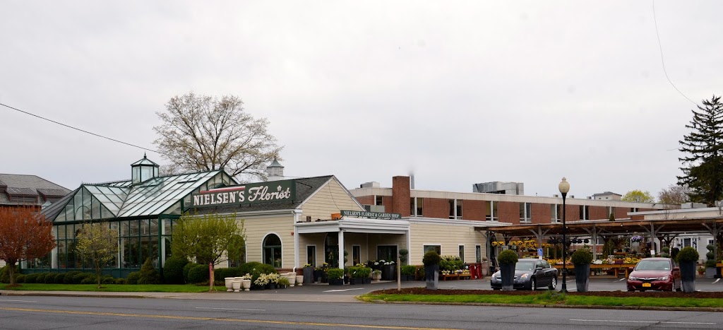 Nielsens Florist & Garden Shop | 1405 Post Rd, Darien, CT 06820, USA | Phone: (203) 655-2541