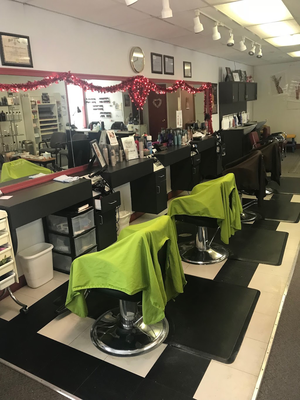 The Salon | 107 N Walnut St, Glenwood, IA 51534 | Phone: (712) 527-4291