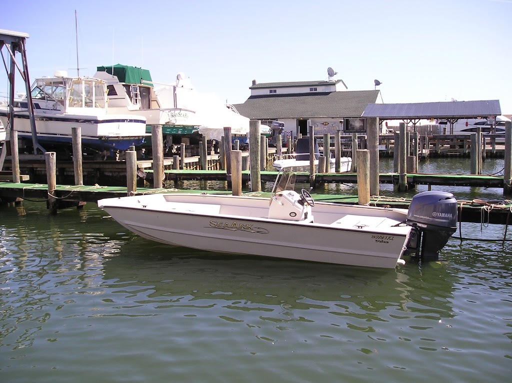 Pearl Grey Marine Service | 247 S Ketcham Ave, Amityville, NY 11701, USA | Phone: (631) 598-3938