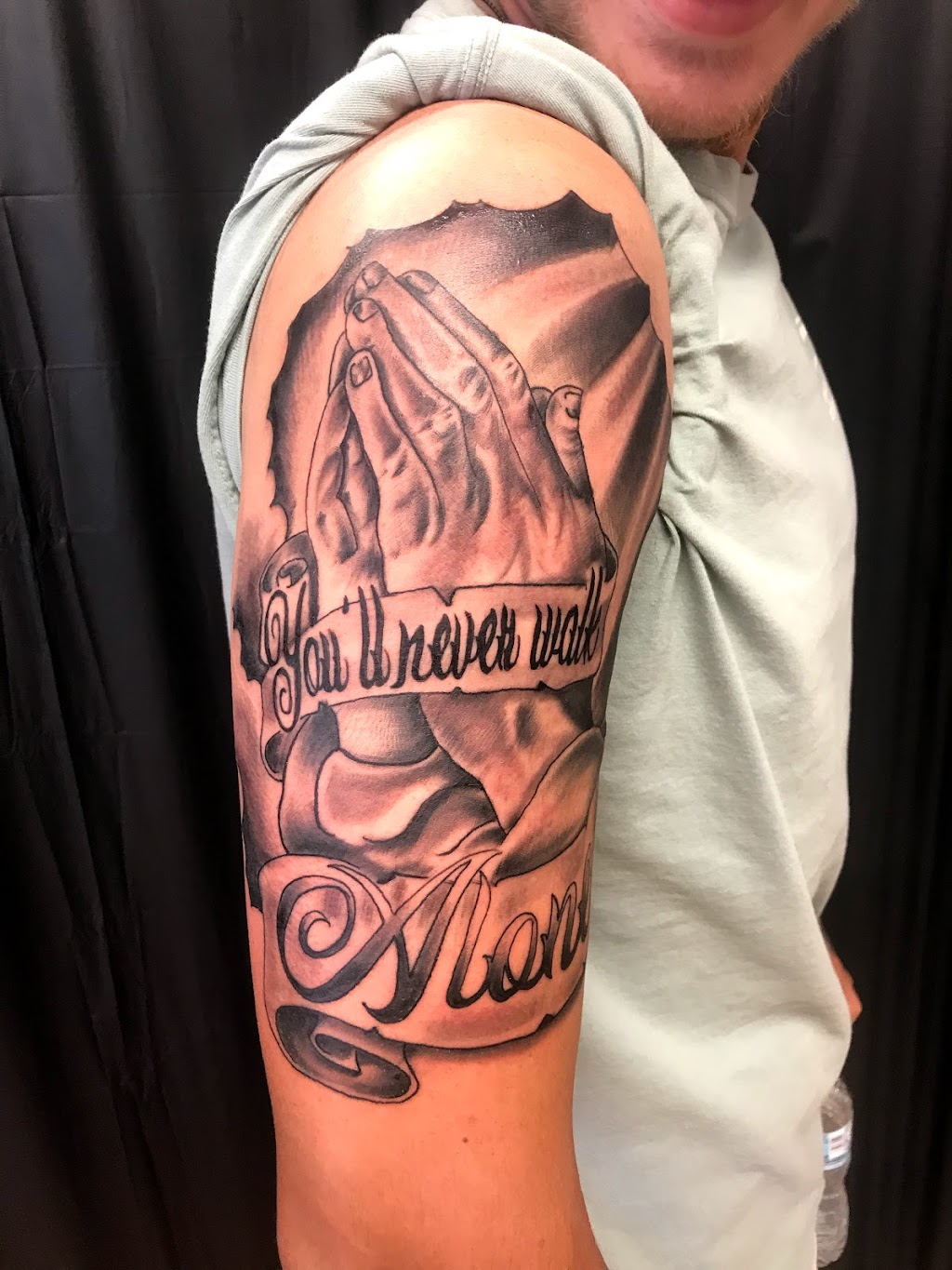 Dizzy Dans Tattoos | 124 W Plane St, Bethel, OH 45106 | Phone: (513) 734-0124