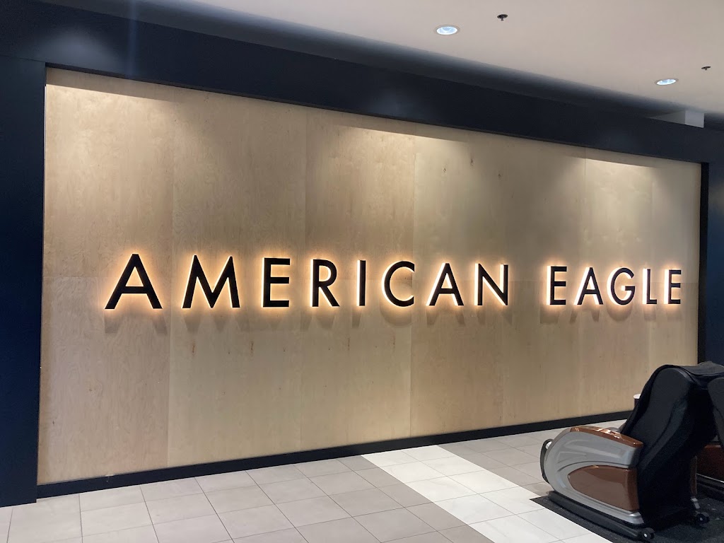 American Eagle & Aerie Store | 1100 S Hayes Street Space M5A, Arlington, VA 22202, USA | Phone: (703) 413-0102