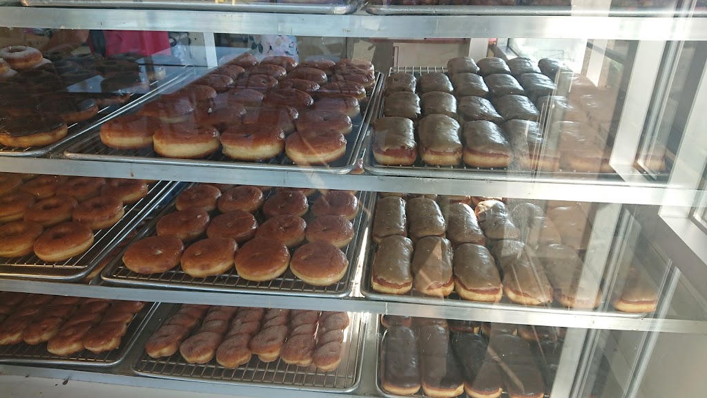 Henrys Donuts | 7415 Hardeson Rd STE D, Everett, WA 98203, USA | Phone: (425) 355-0285