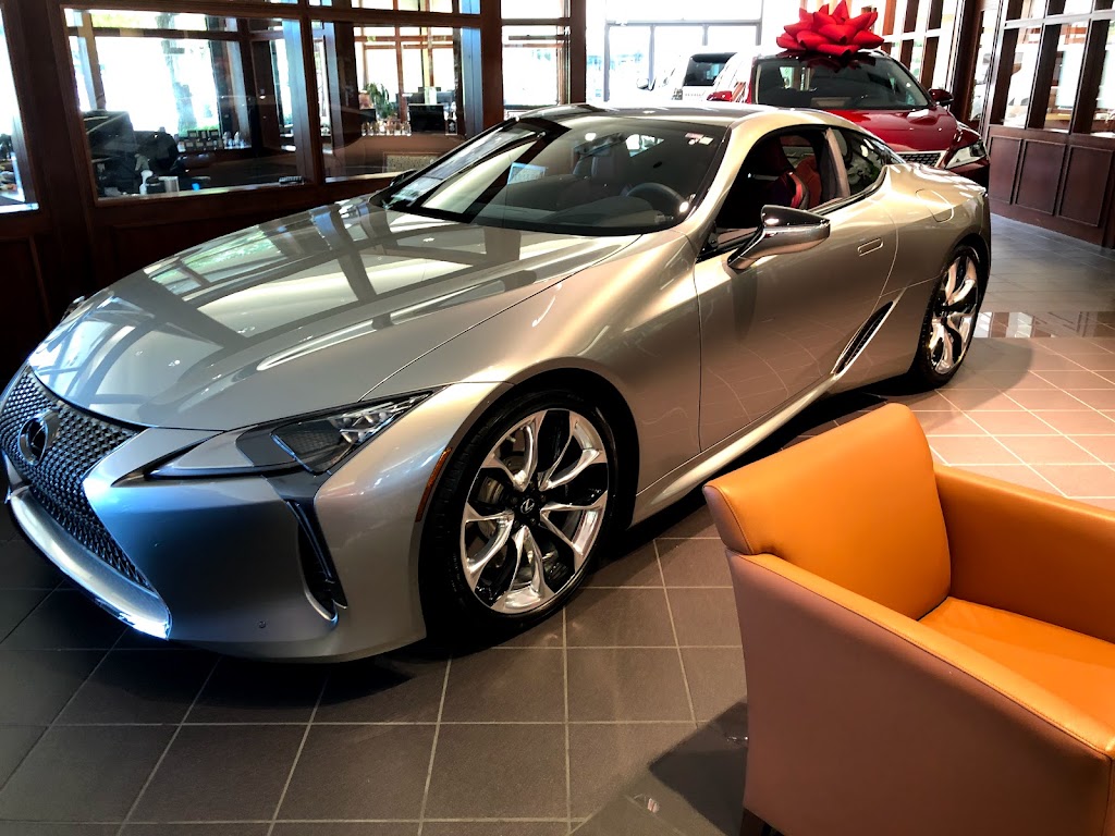 Sewell Lexus of Fort Worth | 5100 Bryant Irvin Rd, Fort Worth, TX 76132, USA | Phone: (817) 370-5100