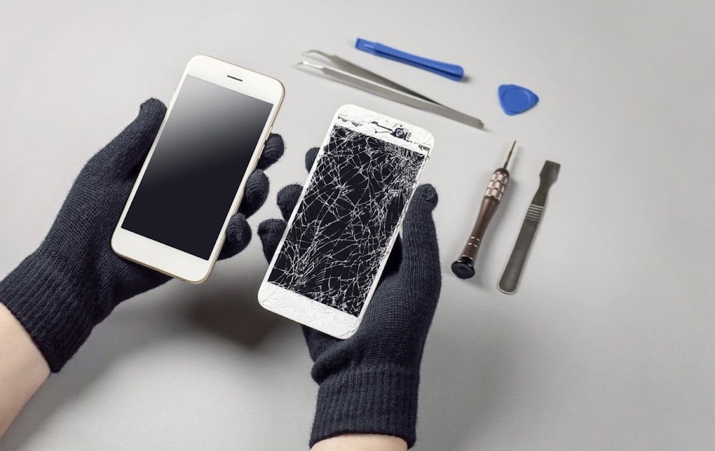 iSquad Repair (Mission Valley) | 2169 Fenton Pkwy #115, San Diego, CA 92108, USA | Phone: (619) 542-9223