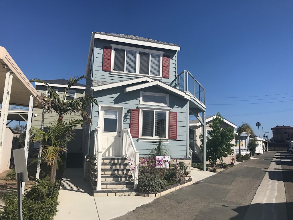 Surf City Beach Cottages | 80 Huntington St, Huntington Beach, CA 92648, USA | Phone: (714) 536-3832