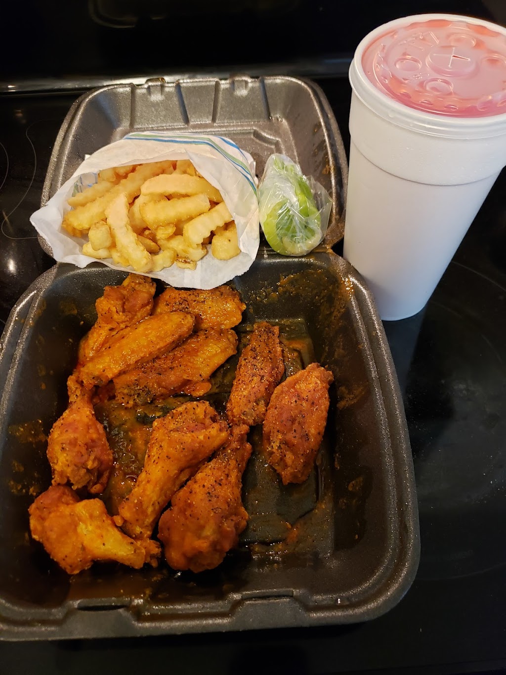 LICKIN CHICKEN | 107 Eagles Landing Pkwy, Stockbridge, GA 30281, USA | Phone: (770) 506-0076