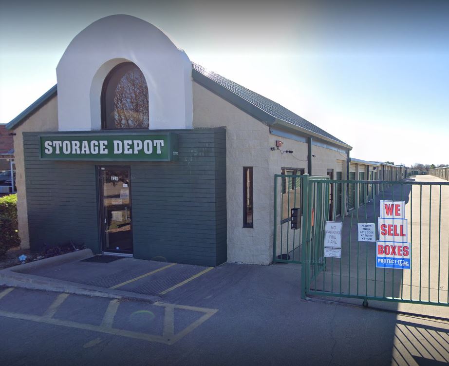 Storage Depot | 825 W Hidden Creek Pkwy, Burleson, TX 76028, USA | Phone: (817) 402-2282
