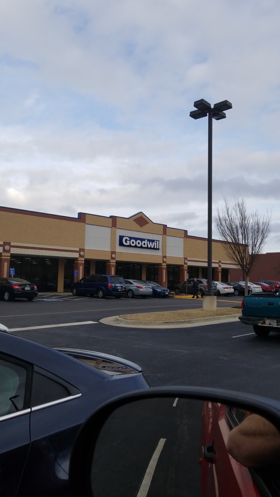 Goodwill of Central and Coastal Virginia | 6540 Hampton Roads Pkwy, Suffolk, VA 23435, USA | Phone: (757) 215-9520