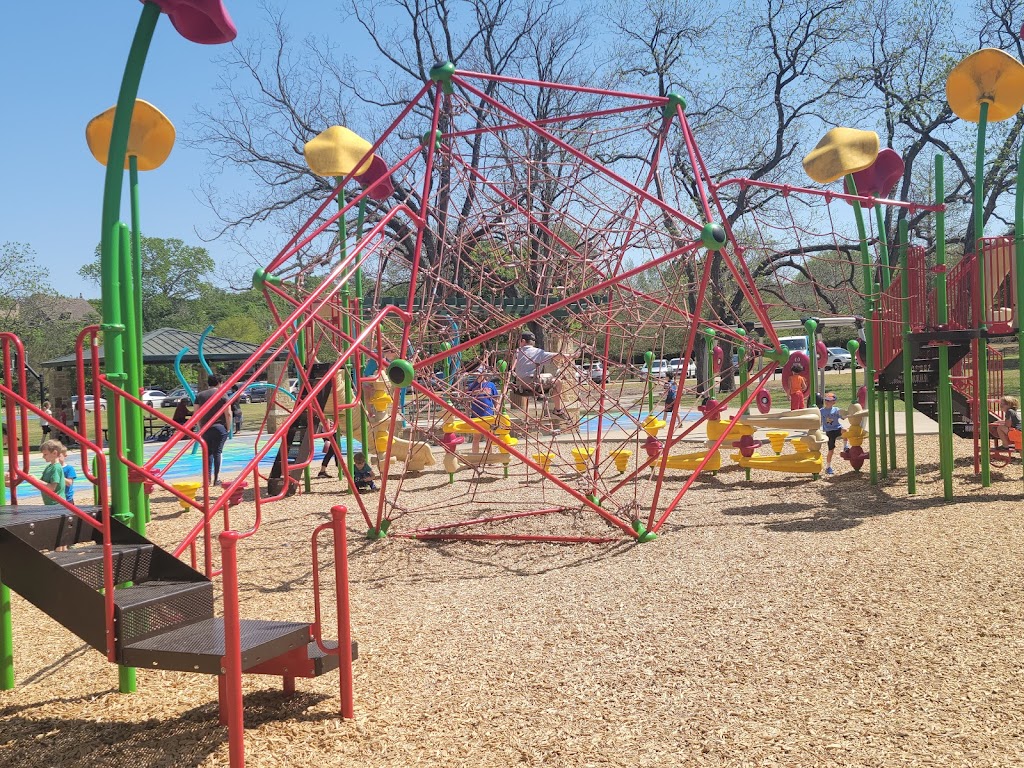 Parr Park Playground Pavilion | 3010 Parr Ln, Grapevine, TX 76051, USA | Phone: (817) 410-3450