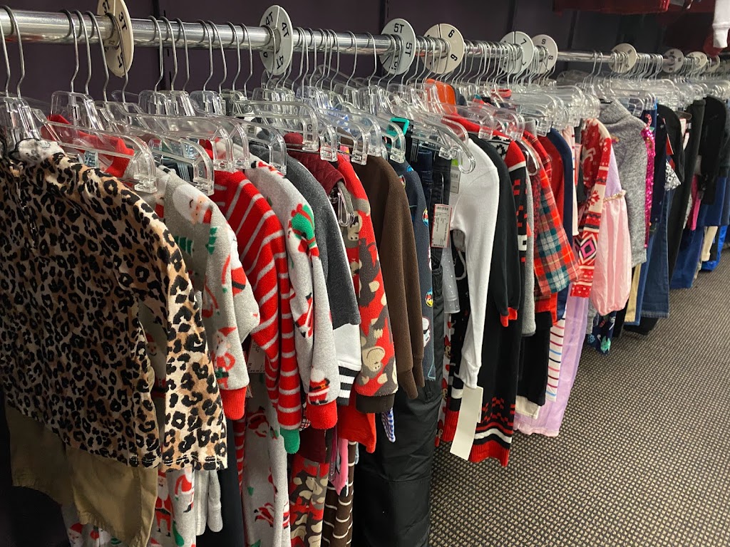 Turn Style Consignment | 2918 W 66th St, Richfield, MN 55423, USA | Phone: (612) 355-2440