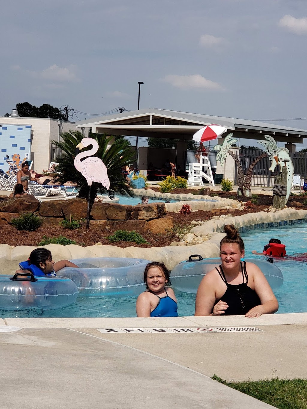 Euless Family Life Aquatic Park | 300 E Midway Dr, Euless, TX 76039 | Phone: (817) 399-4715