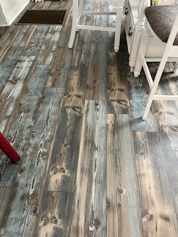 Chapmans Flooring, L.L.C. | 2792 US-31W, White House, TN 37188, USA | Phone: (615) 581-0491