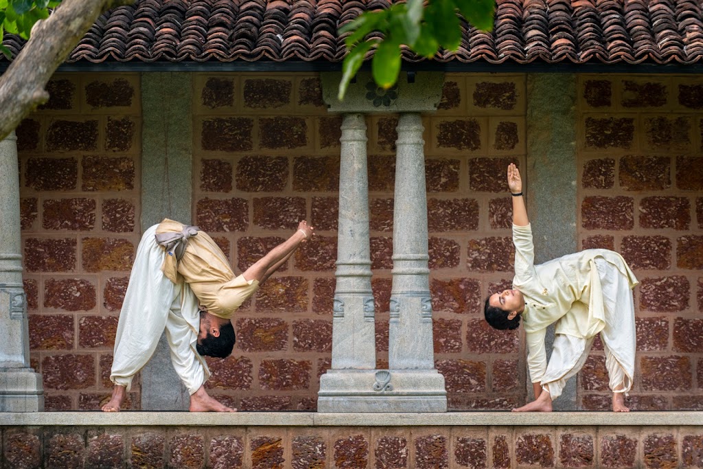 Hatha yoga kula | 4 Lawrence Ct, Hillsborough Township, NJ 08844, USA | Phone: (908) 262-7144