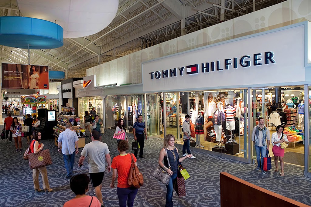 Tommy Hilfiger | 12801 W Sunrise Blvd Spc 1001, Sunrise, FL 33323, USA | Phone: (954) 846-2125