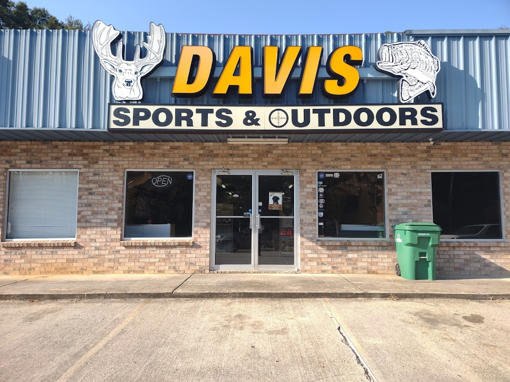 Davis Sports & Outdoors | 1125 Mississippi 43 N, Picayune, MS 39466, USA | Phone: (601) 749-4775