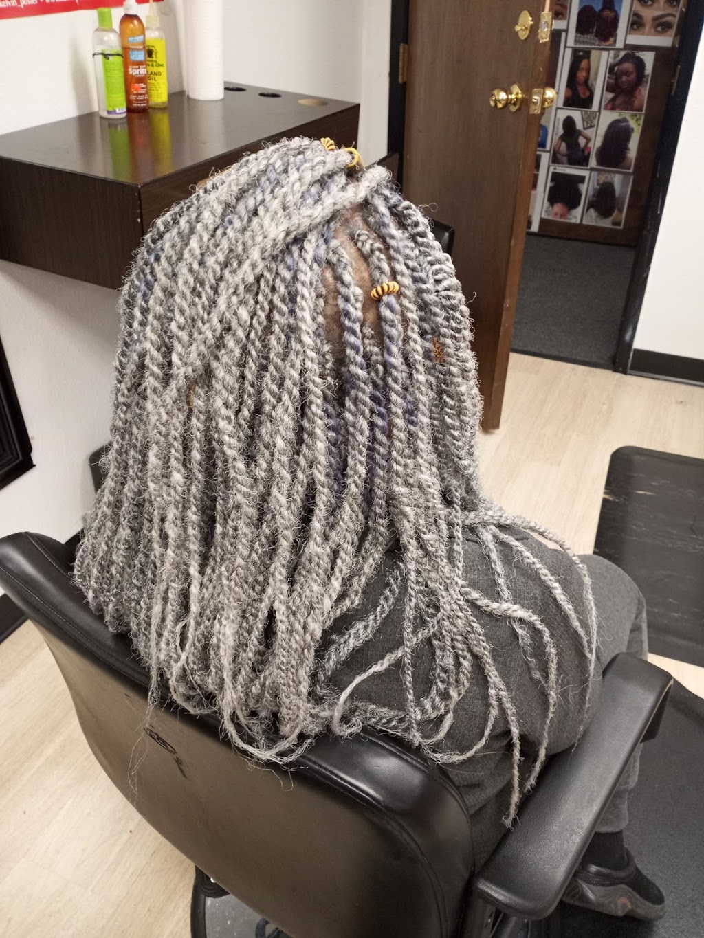 Star bobs African Hair Braiding | 262 Havana St Unit219, Aurora, CO 80010, USA | Phone: (720) 327-3738