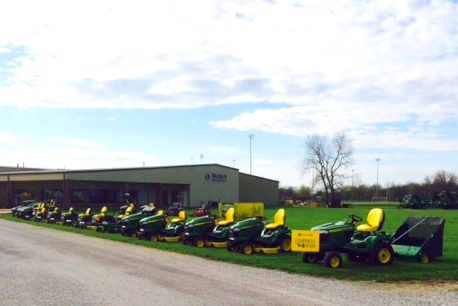 Sloan Implement | 18898 Shipman Rd, Carlinville, IL 62626, USA | Phone: (217) 854-3274