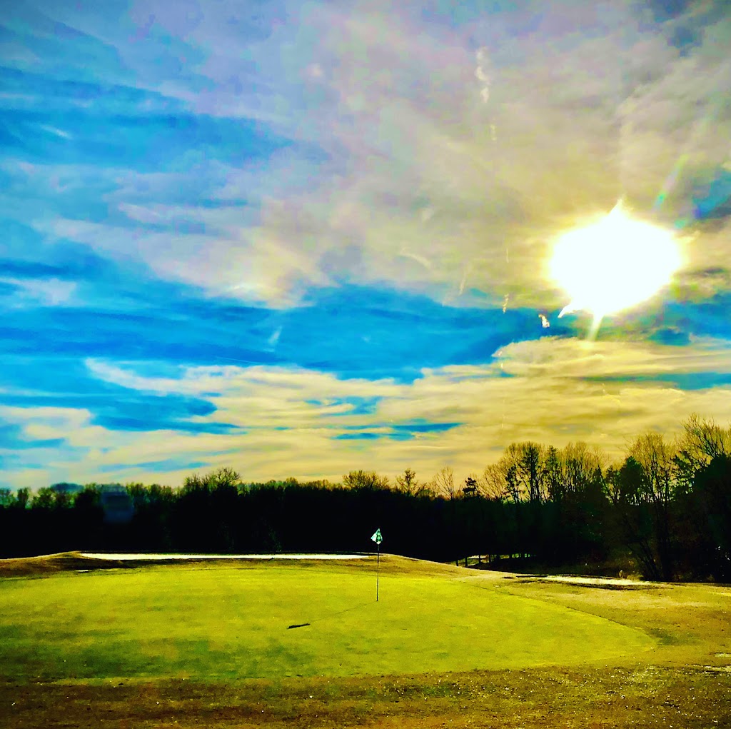 The Valley Golf Course | 1005 Indian Valley Dr, Burlington, NC 27217, USA | Phone: (336) 584-7871