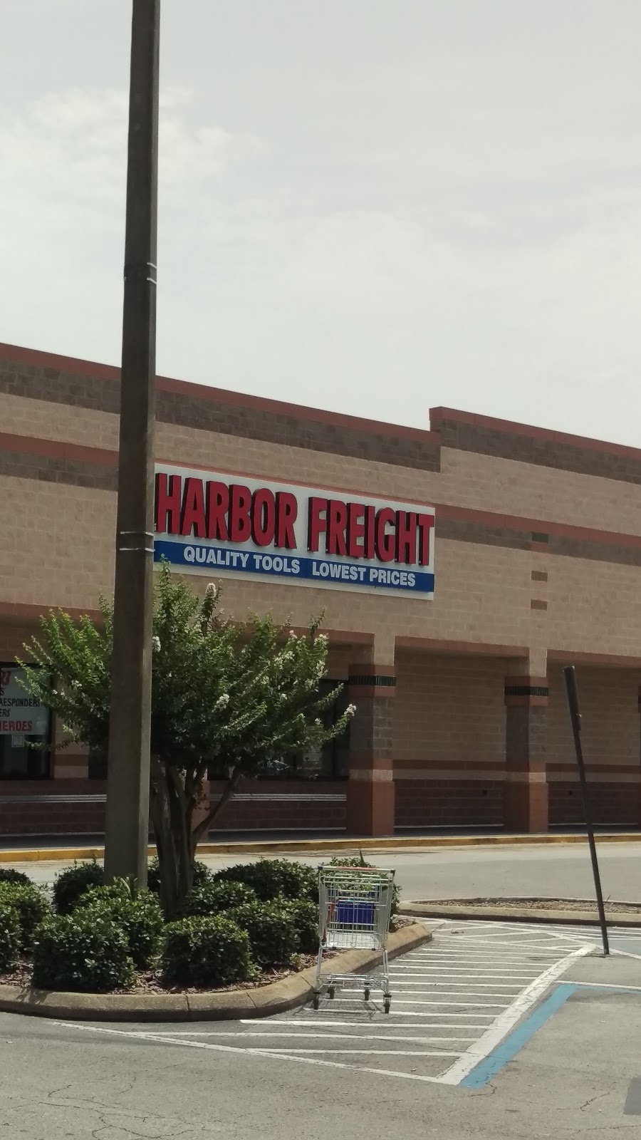 Harbor Freight Tools | 18990 US-441, Mt Dora, FL 32757, USA | Phone: (352) 383-4026