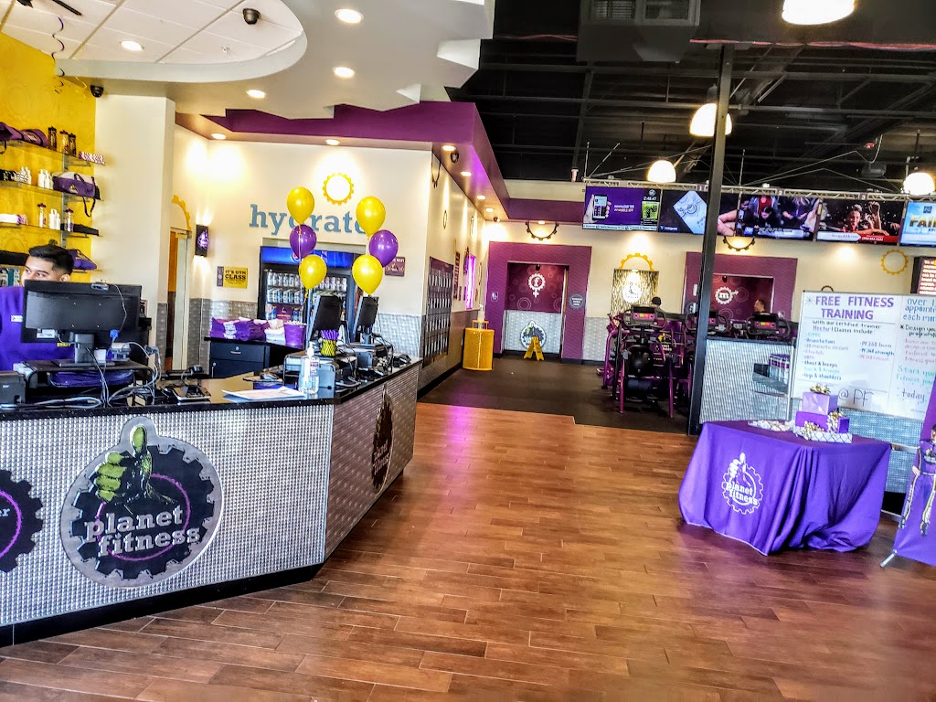 planet fitness location in fontana