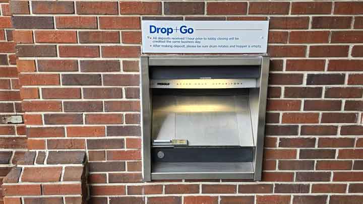 Capital City Bank | 7153 Broad St, Brooksville, FL 34601, USA | Phone: (352) 754-2500