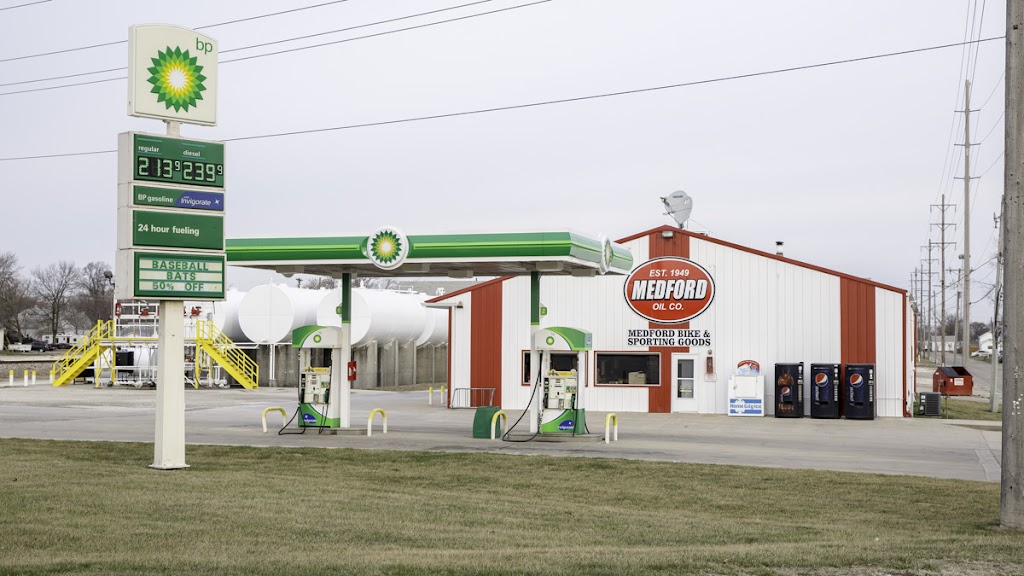 Medford Oil Co | 608 IL-16, Jerseyville, IL 62052, USA | Phone: (618) 498-5003
