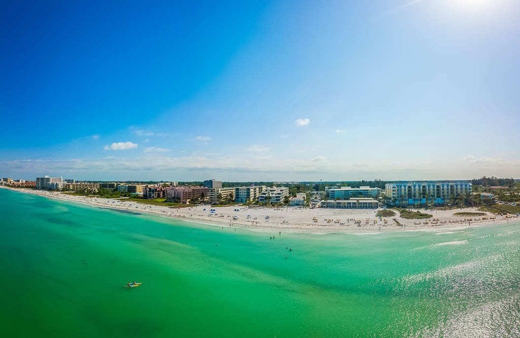 Sea Crest On Siesta Key | 1129 Seaside Dr, Sarasota, FL 34242, USA | Phone: (941) 349-4200