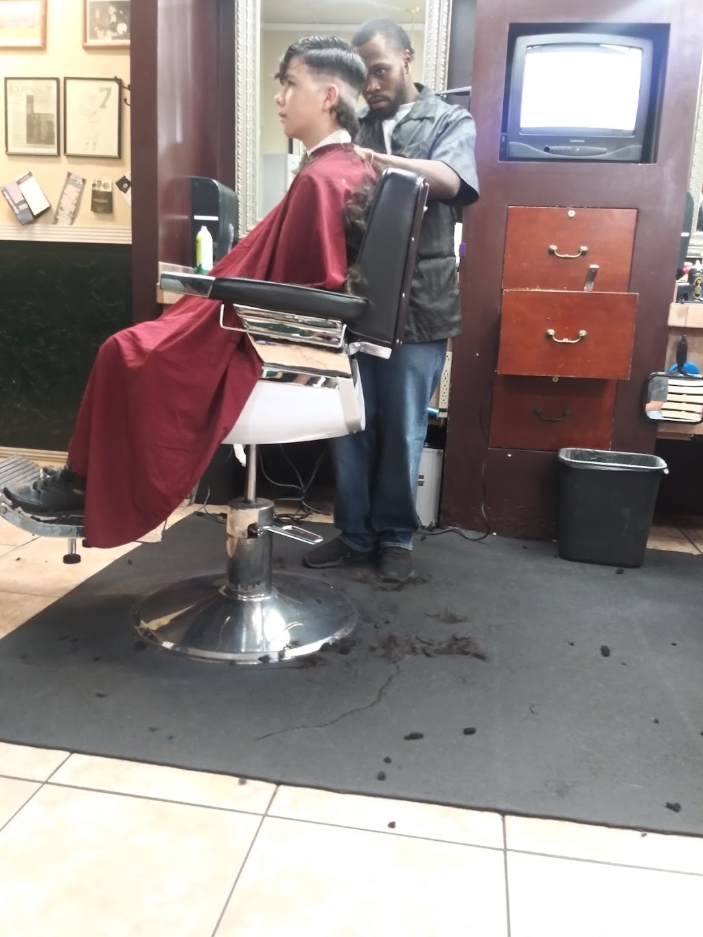 Sullys Barber Shop | 830 W Southern Ave #9, Mesa, AZ 85210, USA | Phone: (480) 969-8899