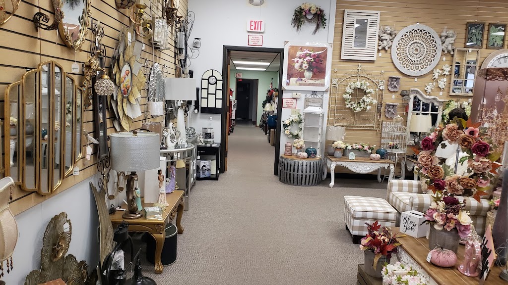 The Swiss Colony Outlet Store | 652 8th St, Monroe, WI 53566, USA | Phone: (608) 328-8572