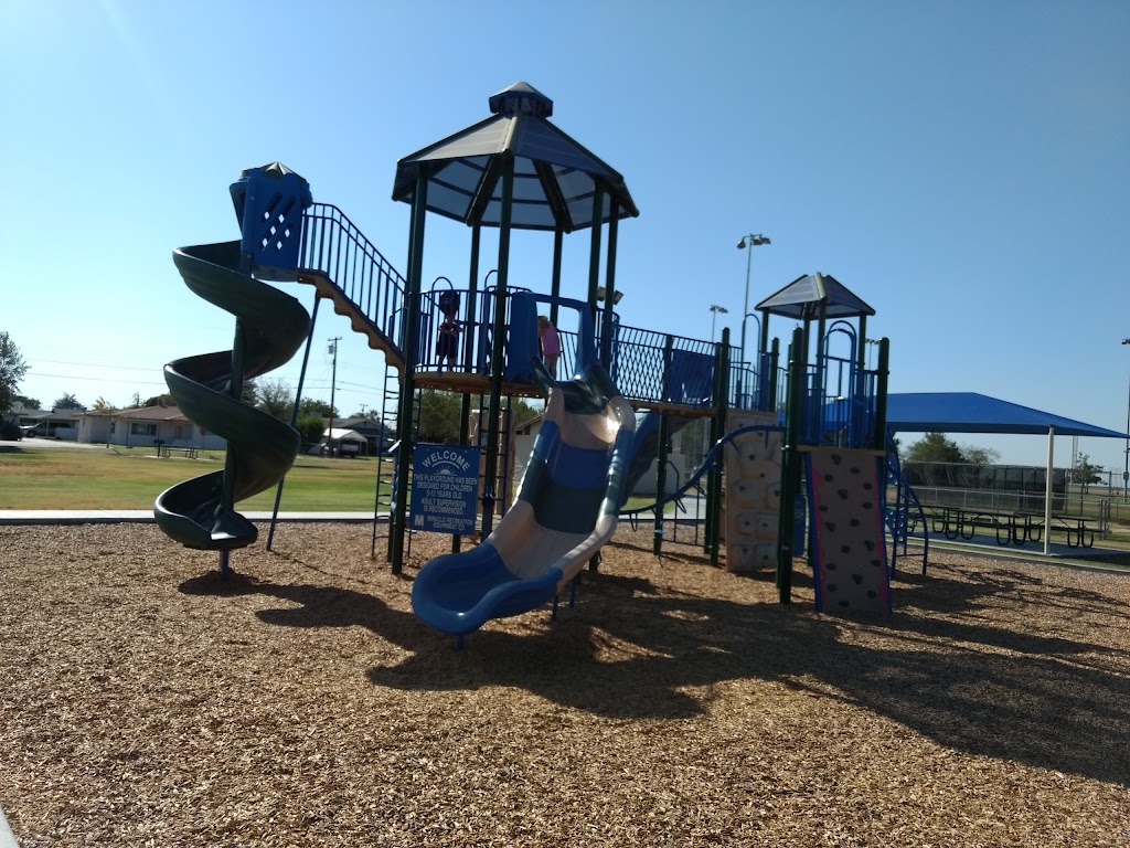 Buttonwillow Recreation & Park District | 556 Milo Ave, Buttonwillow, CA 93206 | Phone: (661) 764-5205