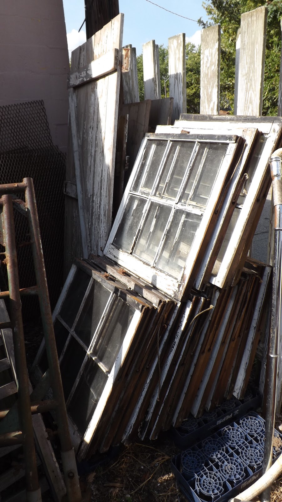 Doublehead Trading Co | 133-137 W Main St, Cambridge City, IN 47327, USA | Phone: (765) 478-3800