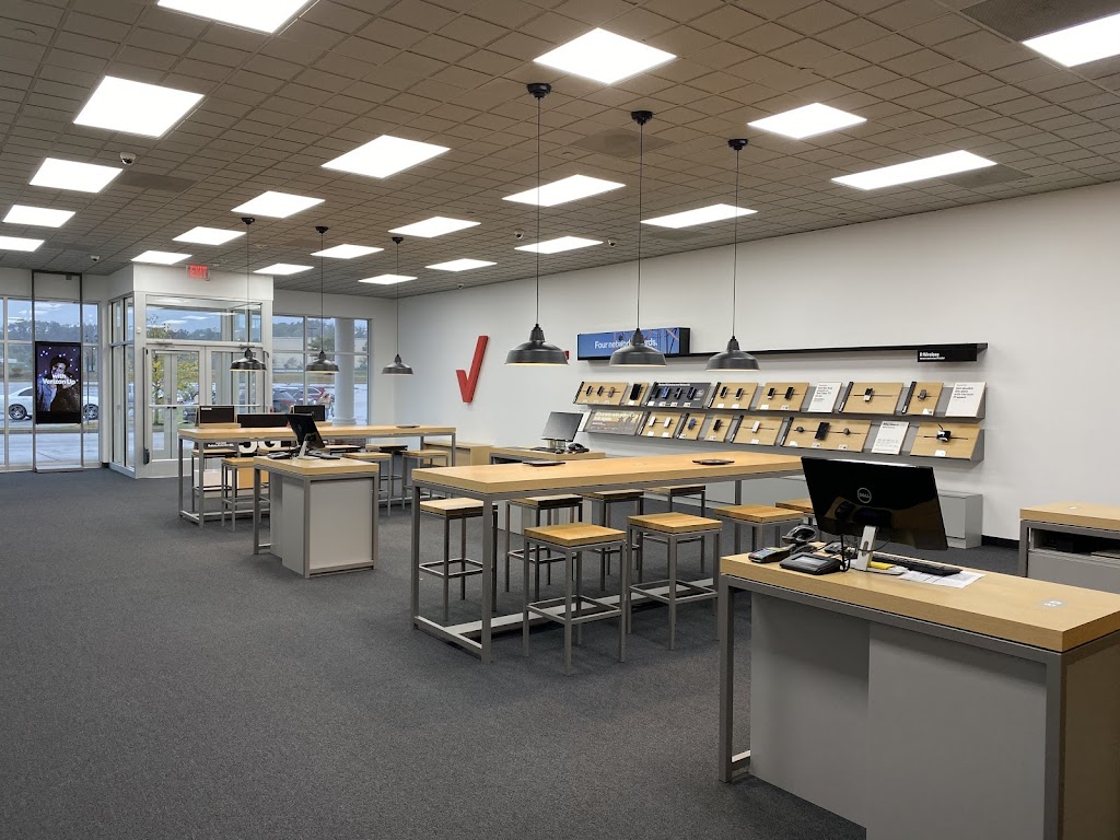 Verizon | 64 Shops at 5 Way, Plymouth, MA 02360, USA | Phone: (508) 746-7333