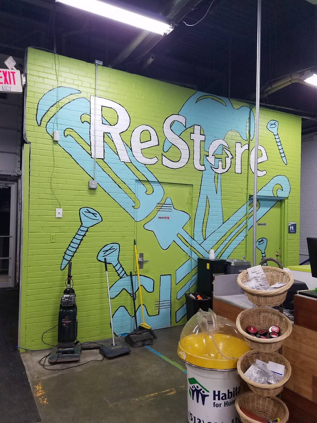 Habitat For Humanity ReStore - Bond Hill | 4910 Para Drive rear entrance, 4910 Para Dr, Cincinnati, OH 45237, USA | Phone: (513) 621-0061