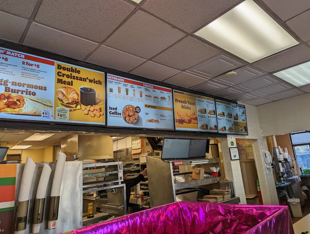 Burger King | 1515 W Dundee Rd, Buffalo Grove, IL 60089, USA | Phone: (847) 255-4020