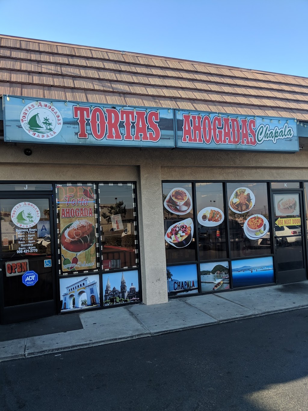 Tortas Ahogadas Chapala | 402 E Foothill Blvd, Rialto, CA 92376 | Phone: (909) 421-3770