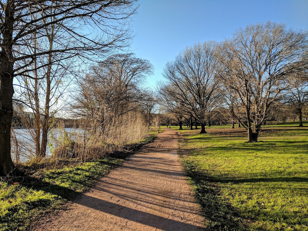 Edward Rendon Sr. Park at Festival Beach in Town Lake Metropolitan Park | 2101 Jesse E. Segovia St, Austin, TX 78702, USA | Phone: (512) 974-6700