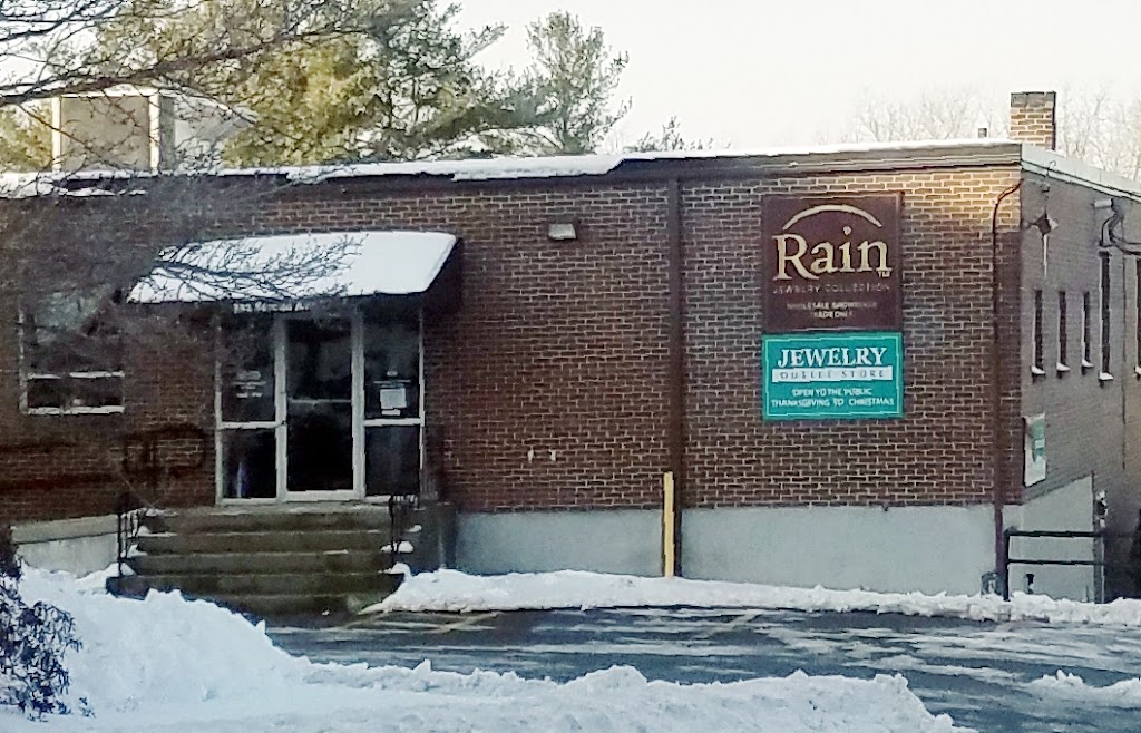 Rain Jewelry Collection | 332 2nd Ave #2, Waltham, MA 02451, USA | Phone: (800) 861-6507