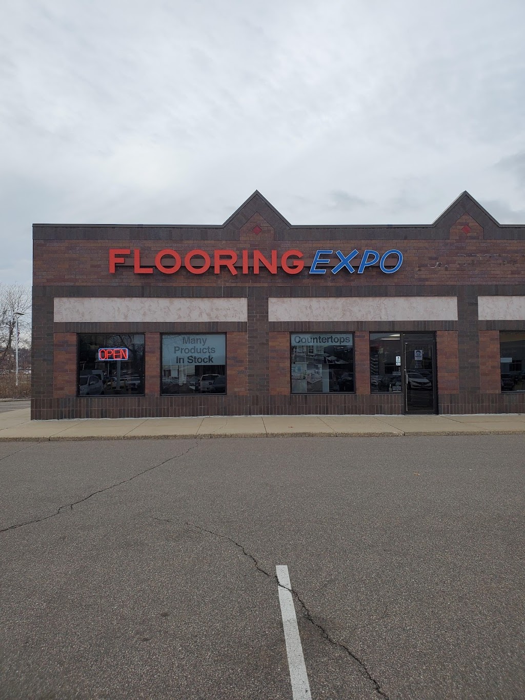 Flooring Expo by Carpet King - Ridgedale - furniture store  | Photo 4 of 10 | Address: 13512 W Wayzata Blvd, Minnetonka, MN 55305, USA | Phone: (952) 593-1522