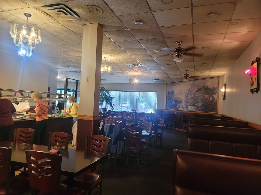 China Moon Buffet | 1025 S Main St # 200, River Falls, WI 54022, USA | Phone: (715) 426-0333