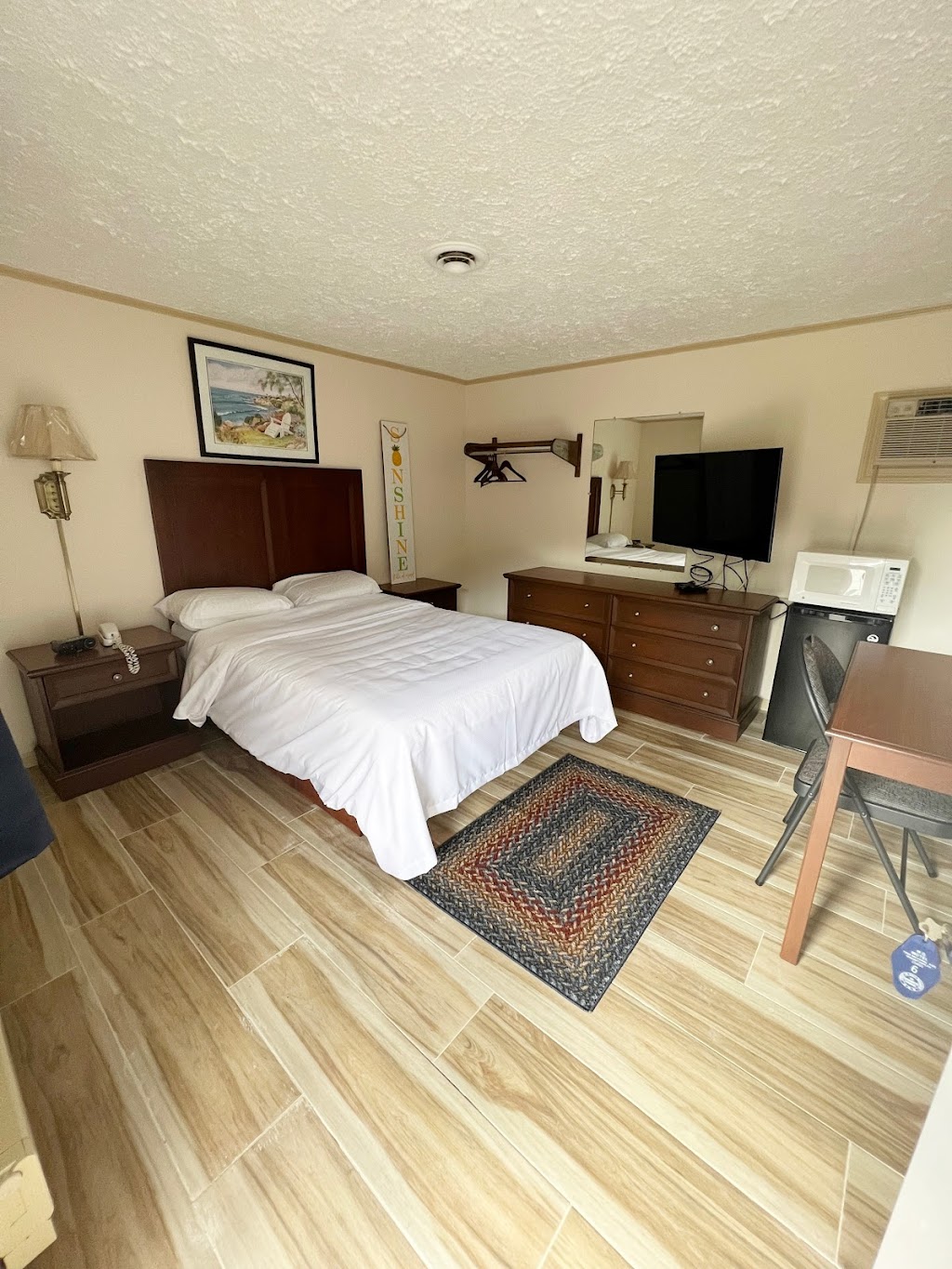 Orlyn Motel | 7909 National Pike E, Uniontown, PA 15401 | Phone: (724) 437-0506