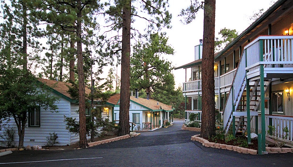 Hillcrest Lodge | 40241 Big Bear Blvd, Big Bear Lake, CA 92315, USA | Phone: (909) 534-0792
